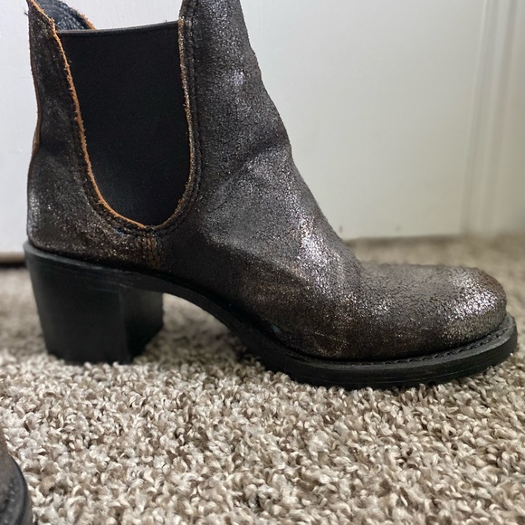 Frye Chelsea Boot - Picture 4 of 4